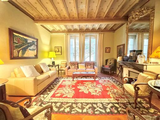 Apartment / Etagenwohnung in Carcassonne, Aude