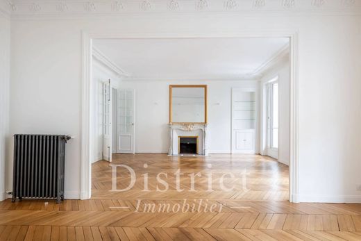 Apartment / Etagenwohnung in Champs-Elysées, Madeleine, Triangle d’or, Paris