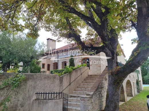 Casa di lusso a Mercuès, Lot