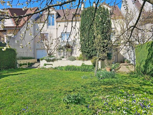 Luxury home in Gournay-sur-Marne, Seine-Saint-Denis