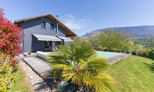 Luxury home in Yenne, Savoy