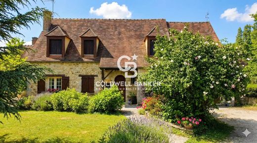Luxus-Haus in Saint-Sauveur-sur-École, Seine-et-Marne