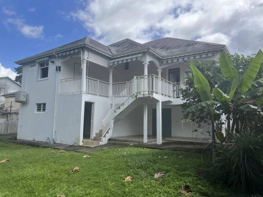 Maison de luxe à Petit-Bourg, Guadeloupe