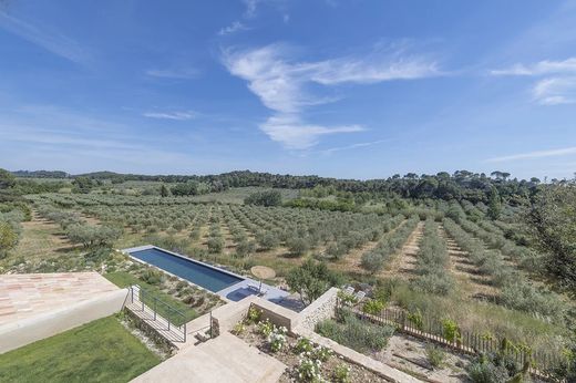 Rural or Farmhouse in Maussane-les-Alpilles, Bouches-du-Rhône