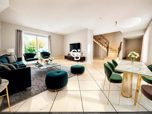 Casa di lusso a Lanton, Gironda