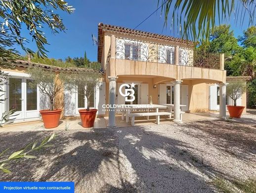 Luxe woning in La Motte, Var