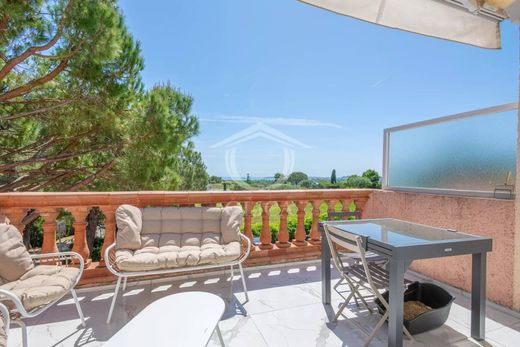 Apartment in Villeneuve-Loubet, Alpes-Maritimes