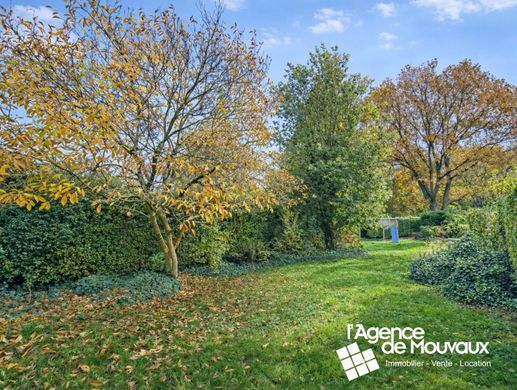 Luxury home in Roncq, North