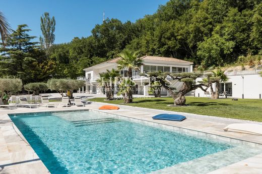Luxury home in Bouliac, Gironde