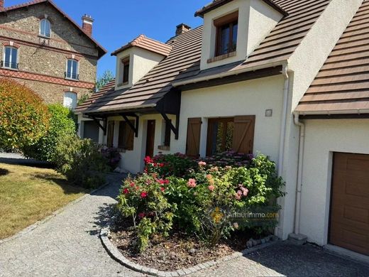 Maison de luxe à Condé-Sainte-Libiaire, Seine-et-Marne