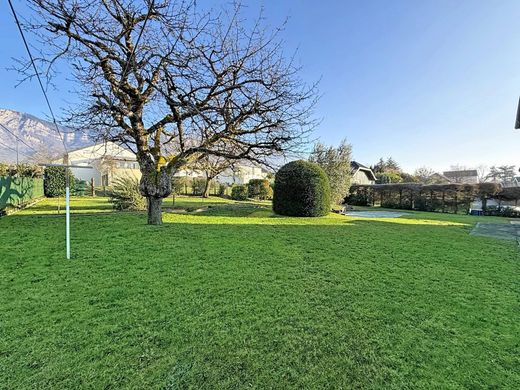 Luxus-Haus in Aix-les-Bains, Savoy