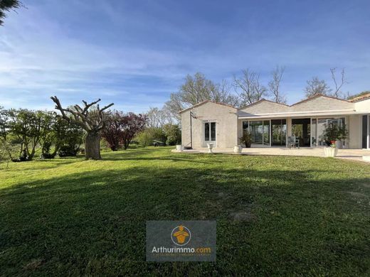 Элитный дом, Nuaillé-d'Aunis, Приморская Шаранта