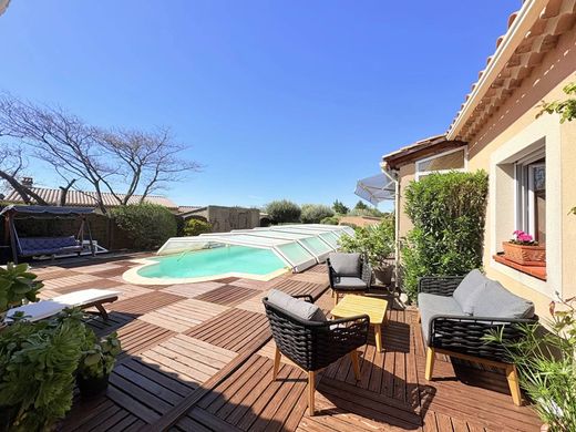 Luxus-Haus in Tulette, Drôme