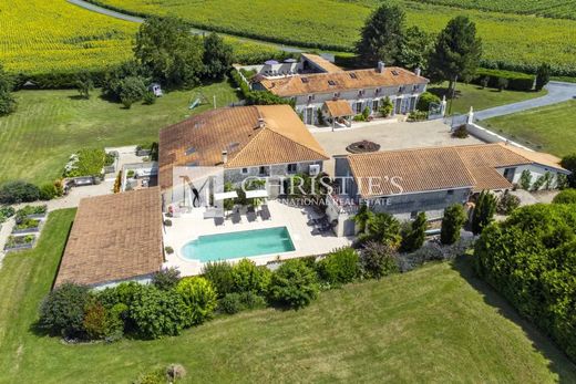 Luxe woning in Barbezieux-Saint-Hilaire, Charente