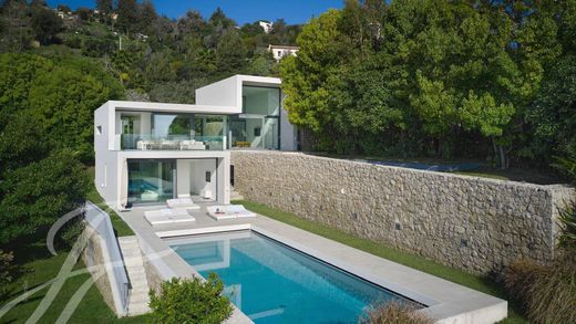 Luxus-Haus in Golfe-Juan, Alpes-Maritimes
