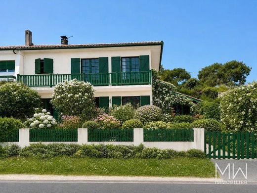 Luxury home in Lège-Cap-Ferret, Gironde