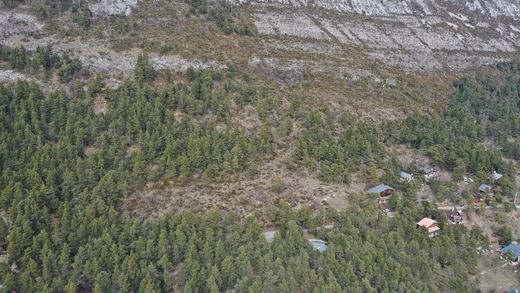 Grond in Caille, Alpes-Maritimes