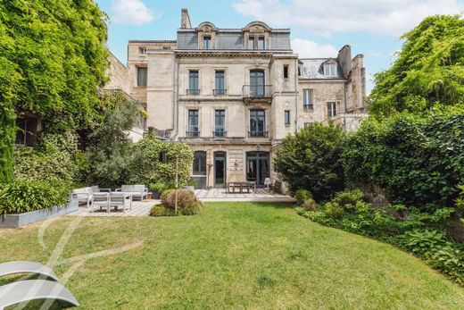 Luxus-Haus in Bordeaux, Gironde