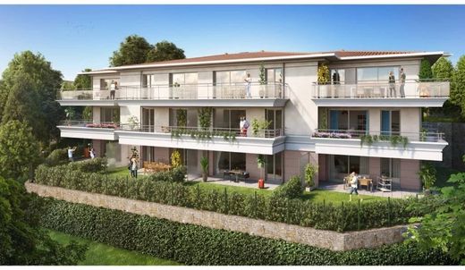 Apartment / Etagenwohnung in Le Cannet, Alpes-Maritimes