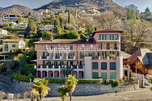 아파트 / Ruvigliana, Lugano