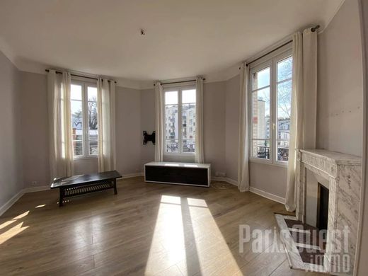 Διαμέρισμα σε Sèvres, Hauts-de-Seine