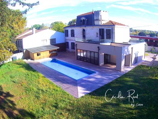Casa di lusso a Villenave-d'Ornon, Gironda