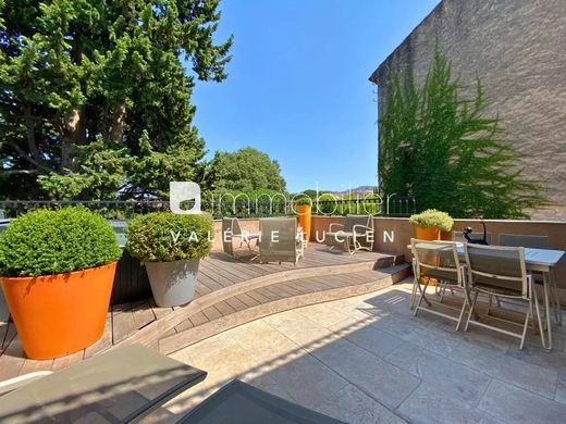 Apartment in Saint-Rémy-de-Provence, Bouches-du-Rhône