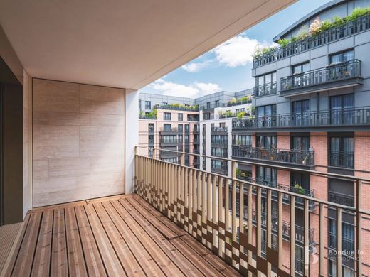 Apartament w Courbevoie, Hauts-de-Seine