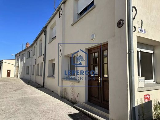 Büro in Villers-Cotterêts, Aisne