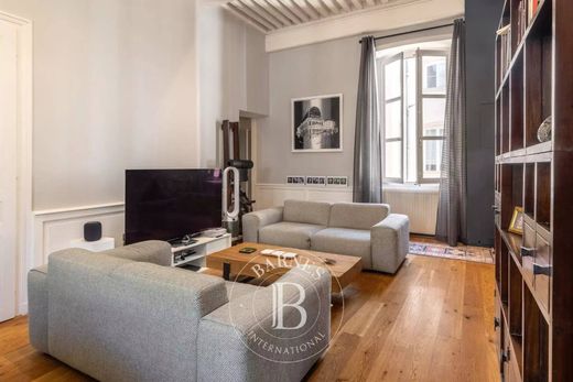 Apartment / Etagenwohnung in Lyon, Rhône