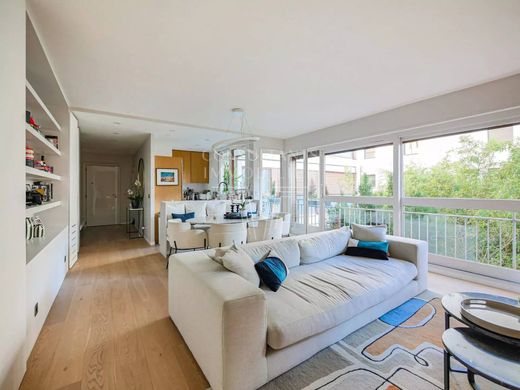 Apartament w Neuilly-sur-Seine, Hauts-de-Seine