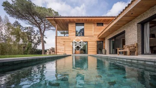 ‏וילה ב  רמטואל, Var