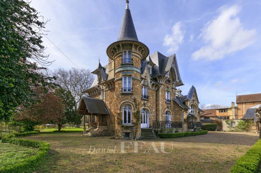 Casa di lusso a Triel-sur-Seine, Yvelines