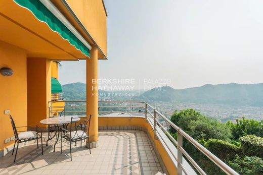 Attico a Como, Lombardia