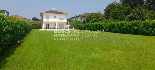 Villa in Pietrasanta, Provincia di Lucca