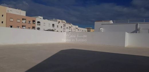 ﻓﻴﻼ ﻓﻲ المنستير, Monastir