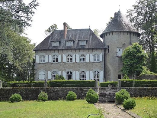 Kasteel in Méasnes, Creuse