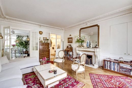 Apartament w Belleville, Père-Lachaise, Ménilmontant, Paris