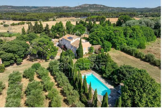 Luxury home in La Barben, Bouches-du-Rhône