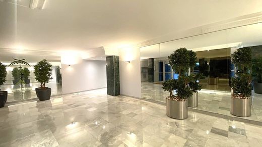 Apartament w Le Chesnay, Yvelines