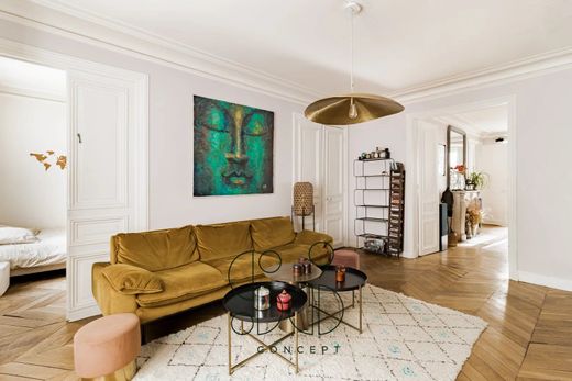 Apartament w Montmartre, Abbesses, Grandes-Carrières, Paris
