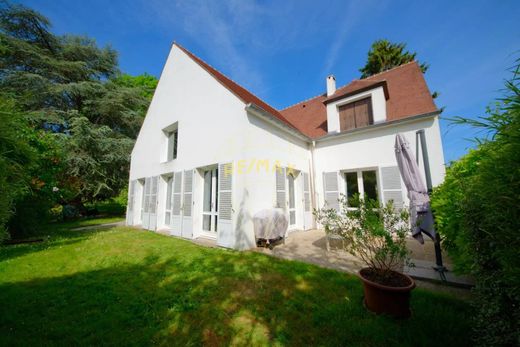Luxury home in Mantes-la-Ville, Yvelines