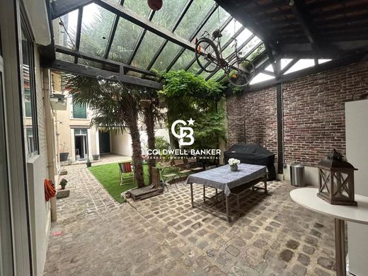 Luxury home in Suresnes, Hauts-de-Seine