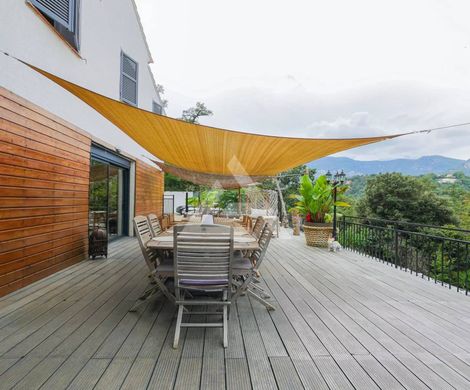 Luxury home in Menton, Alpes-Maritimes