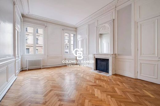 Oficina en Lyon, Ródano