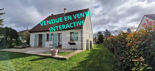 Luxury home in Ablis, Yvelines