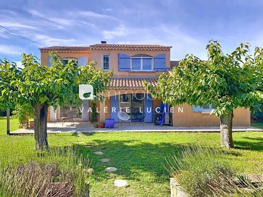 Luxus-Haus in Saint-Rémy-de-Provence, Bouches-du-Rhône