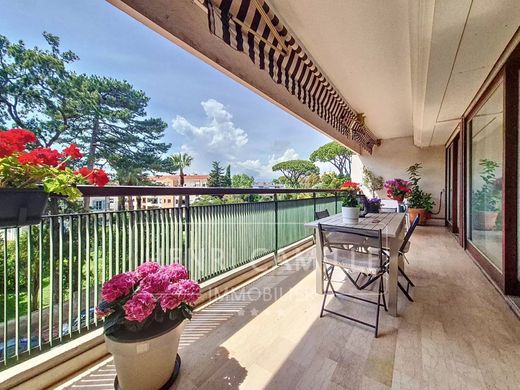 ﺷﻘﺔ ﻓﻲ كان, Alpes-Maritimes