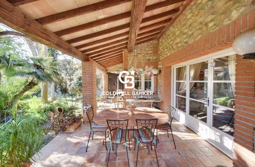 Rural or Farmhouse in Perpignan, Pyrénées-Orientales
