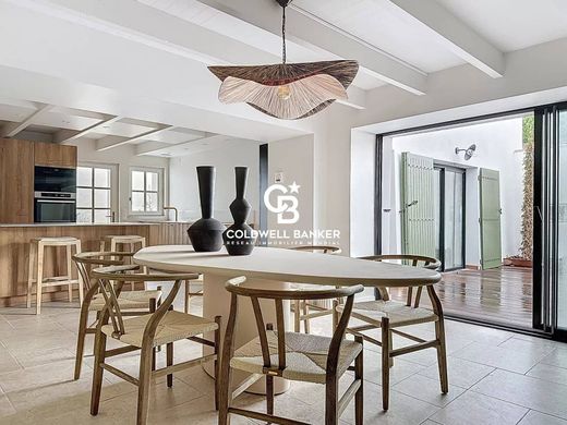 Элитный дом, La Flotte, Приморская Шаранта